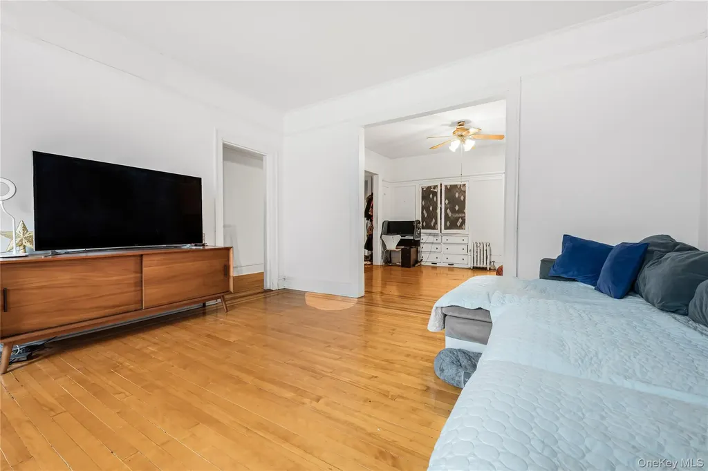 3447 82nd Jackson Heights NY 11372