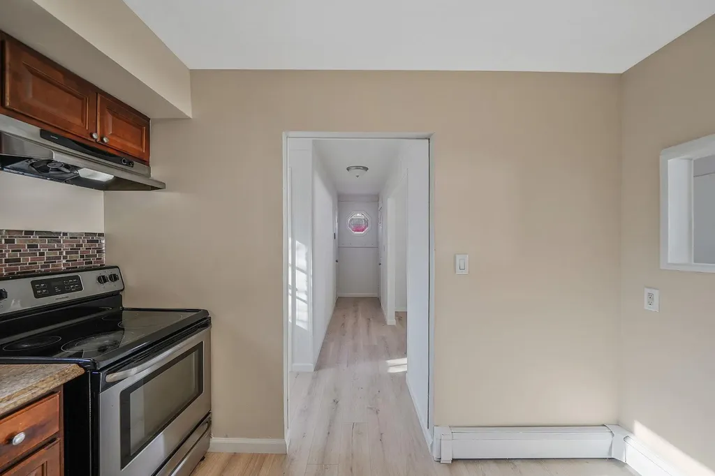 80 Meadowmere Avenue Mastic NY 11950
