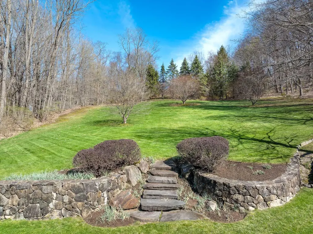 173-205 Old Post Road Bedford NY 10506