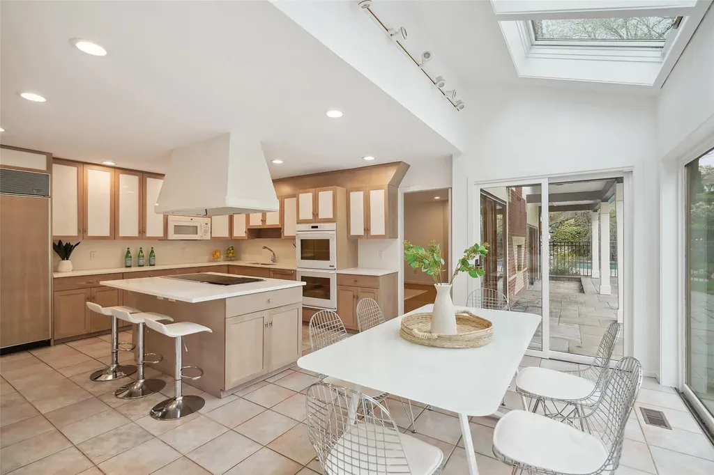 858 Fenimore Road Larchmont NY 10538