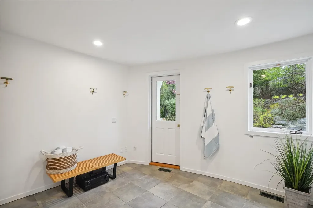 858 Fenimore Road Larchmont NY 10538