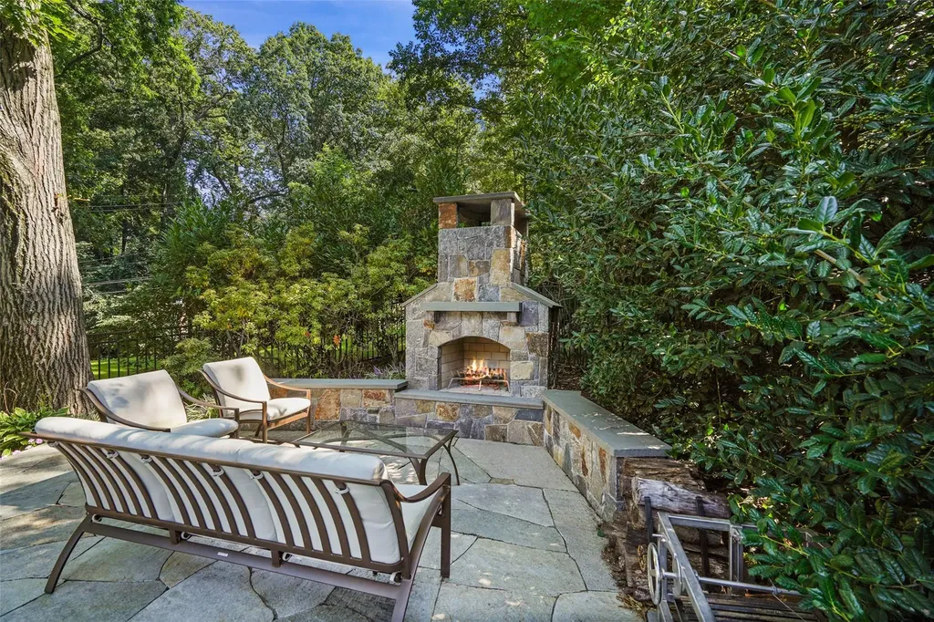 858 Fenimore Road Larchmont NY 10538