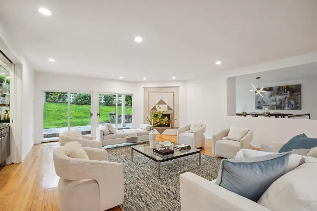 858 Fenimore Road Larchmont NY 10538