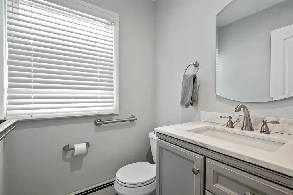 3401 Hawthorne Drive N Wantagh NY 11793