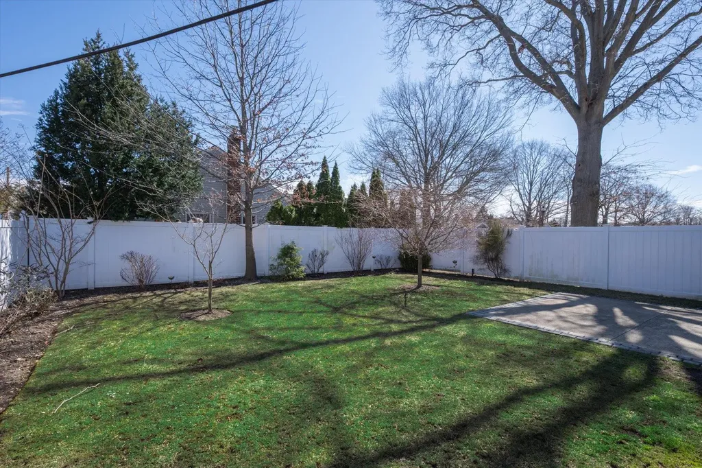3401 Hawthorne Drive N Wantagh NY 11793