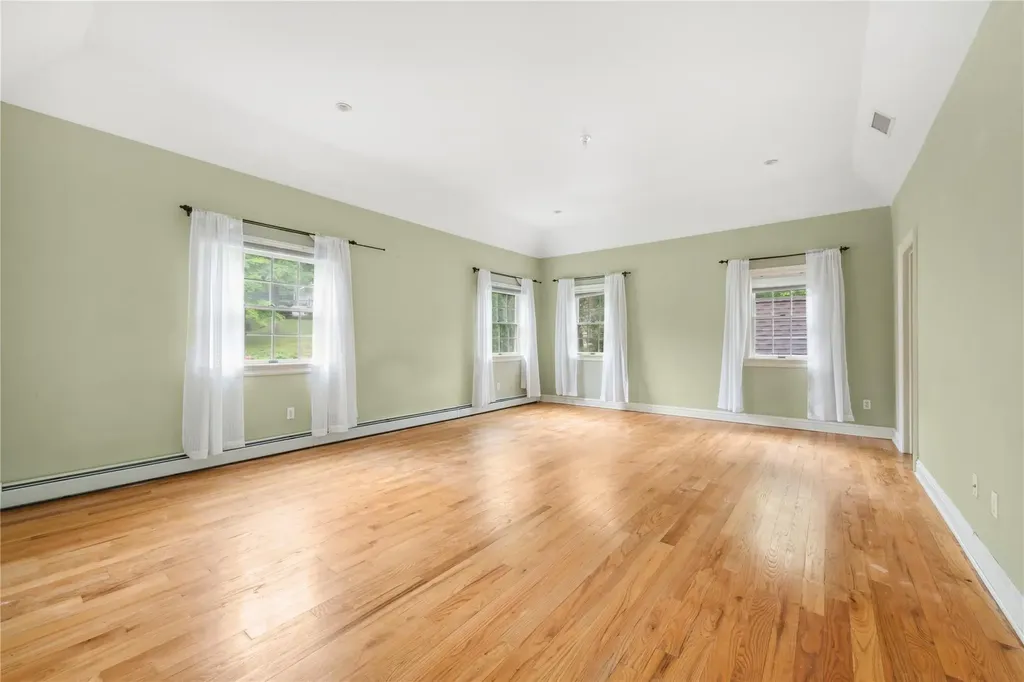1 Howe Circle Bedford Hills NY 10507
