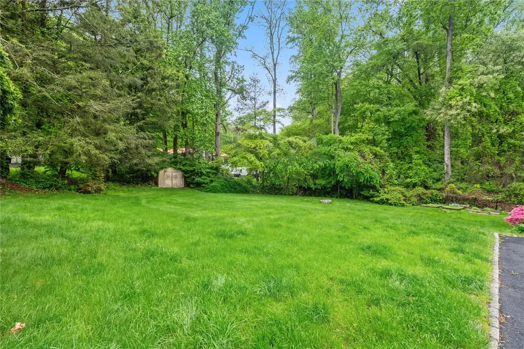 1 Howe Circle Bedford Hills NY 10507
