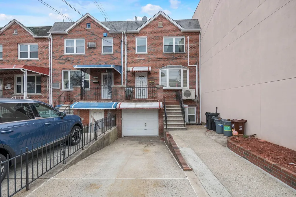 1060 Neill Avenue Bronx NY 10461