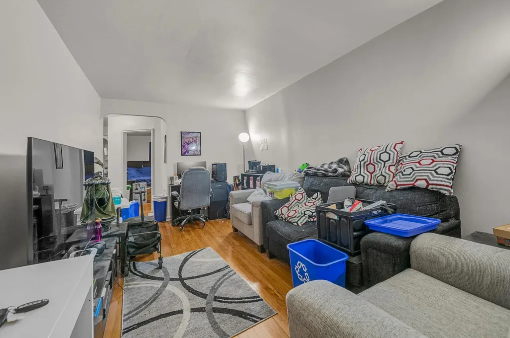 1060 Neill Avenue Bronx NY 10461