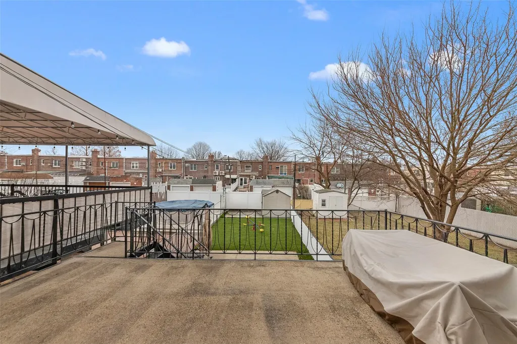 307 Bay 11th Street Brooklyn NY 11228