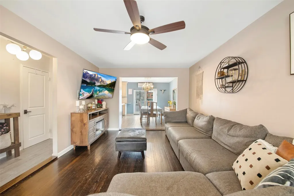 307 Bay 11th Street Brooklyn NY 11228