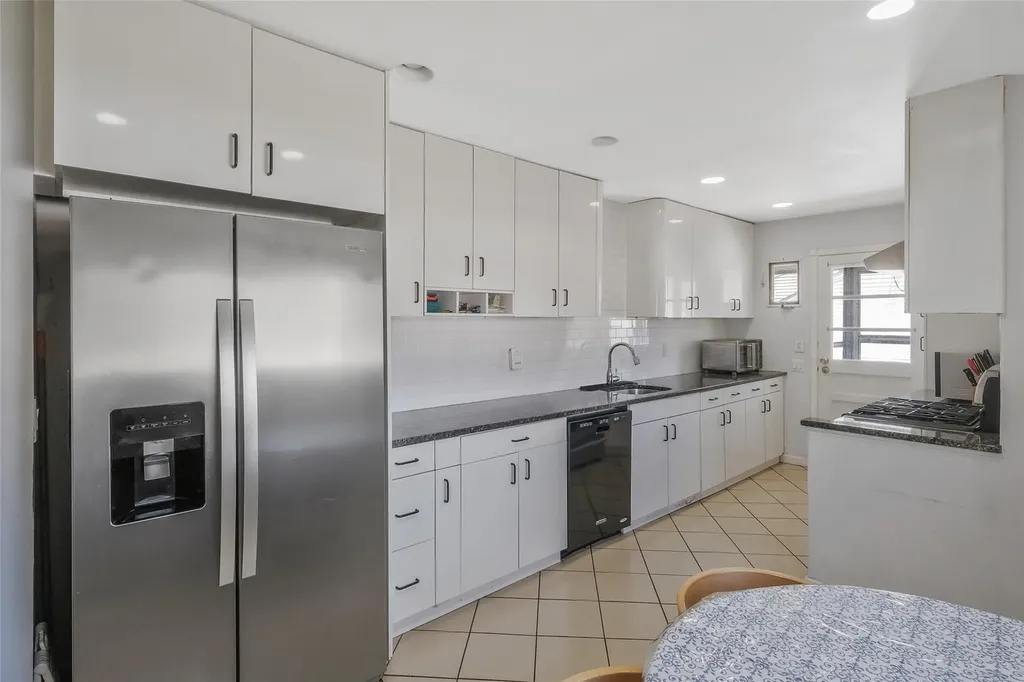24 Sheldon Place Commack NY 11725