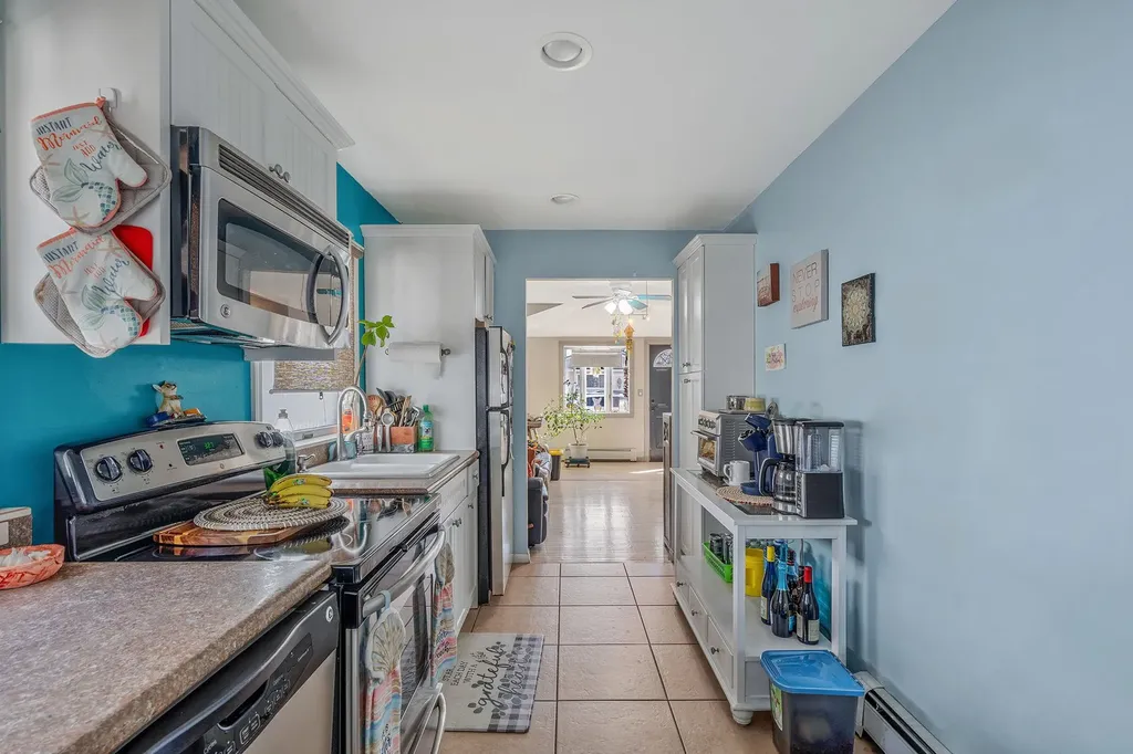 15 Locust Place Copiague NY 11726