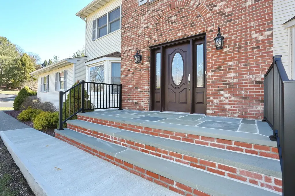 1 Mohawk Court Stony Point NY 10980