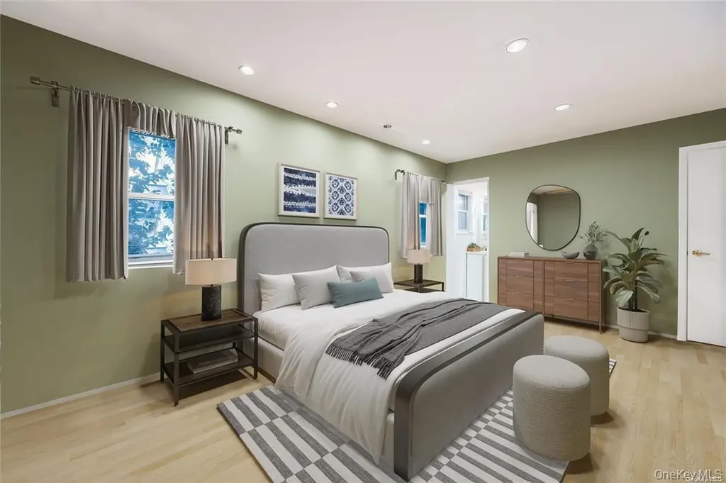 2872 Rosebud Avenue Merrick NY 11566