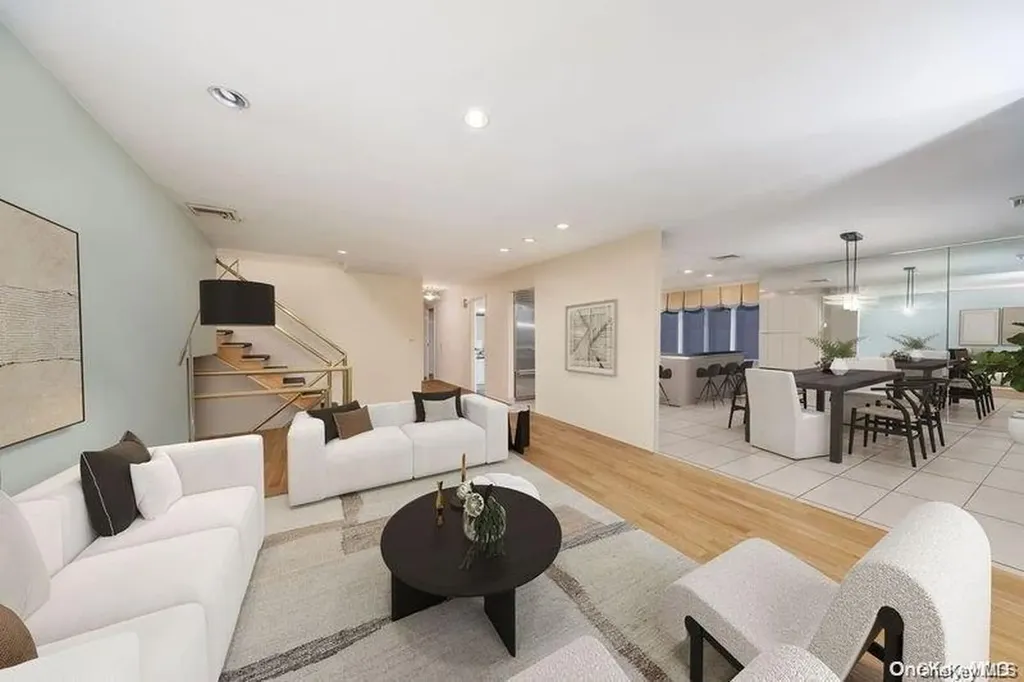 2872 Rosebud Avenue Merrick NY 11566