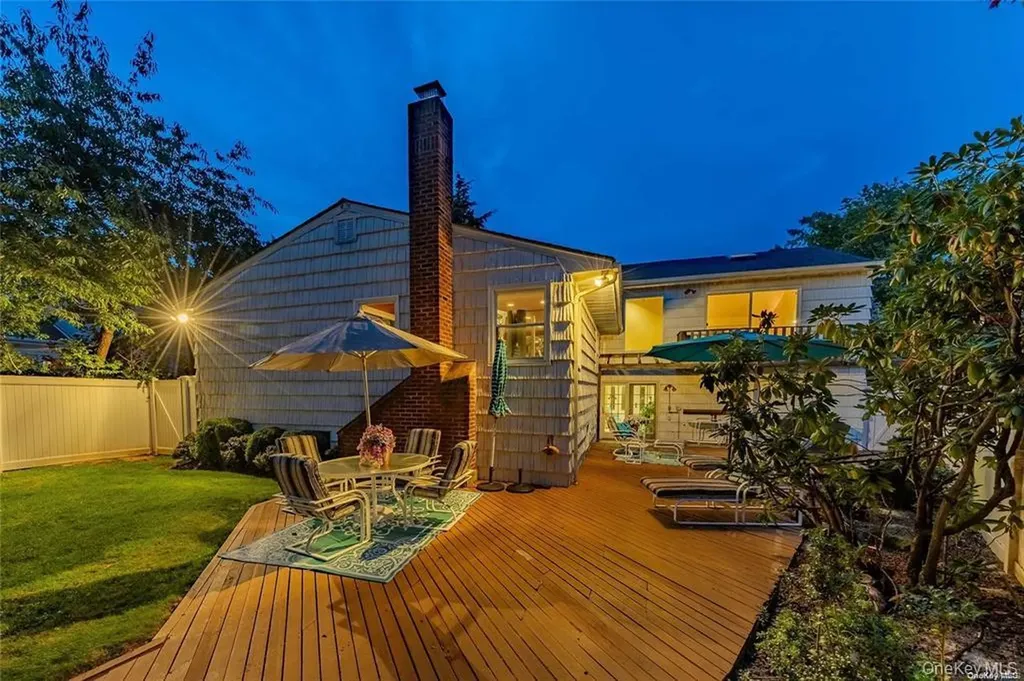 2872 Rosebud Avenue Merrick NY 11566