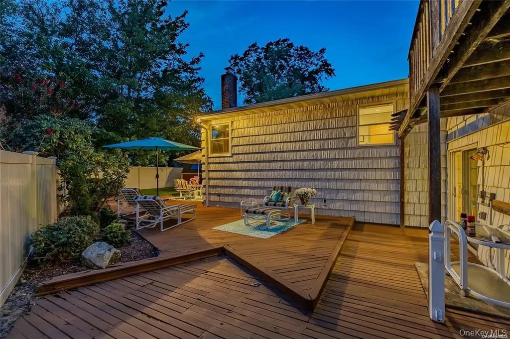 2872 Rosebud Avenue Merrick NY 11566