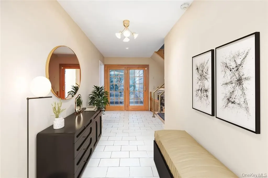 2872 Rosebud Avenue Merrick NY 11566