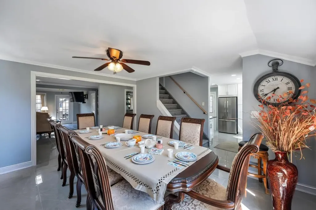 61 Maple Street Islip NY 11751