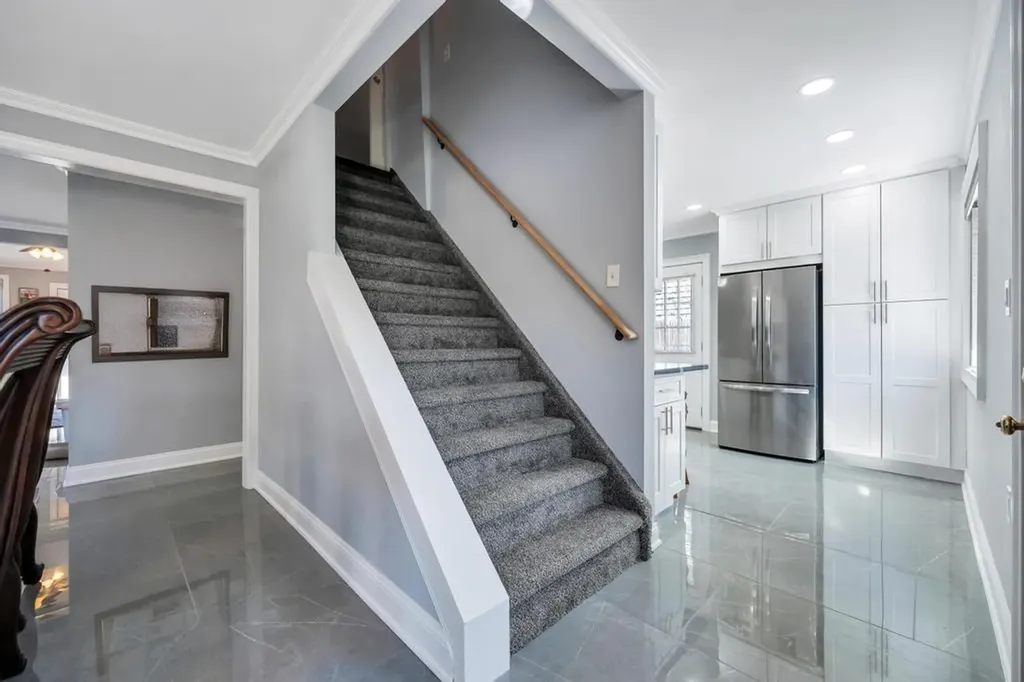 61 Maple Street Islip NY 11751