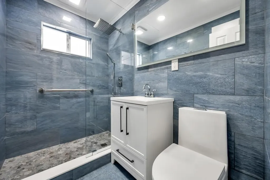 61 Maple Street Islip NY 11751