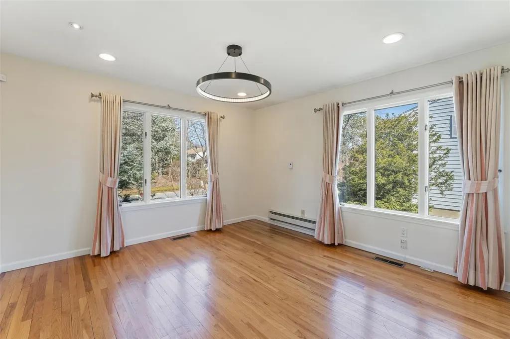12 Fairway Drive Mamaroneck NY 10543