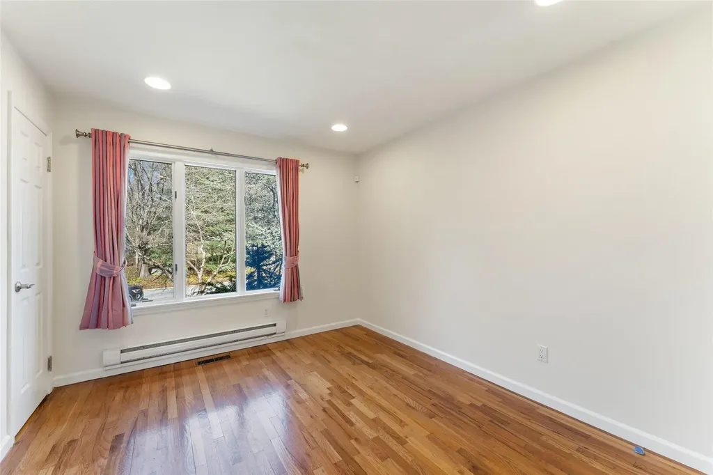 12 Fairway Drive Mamaroneck NY 10543