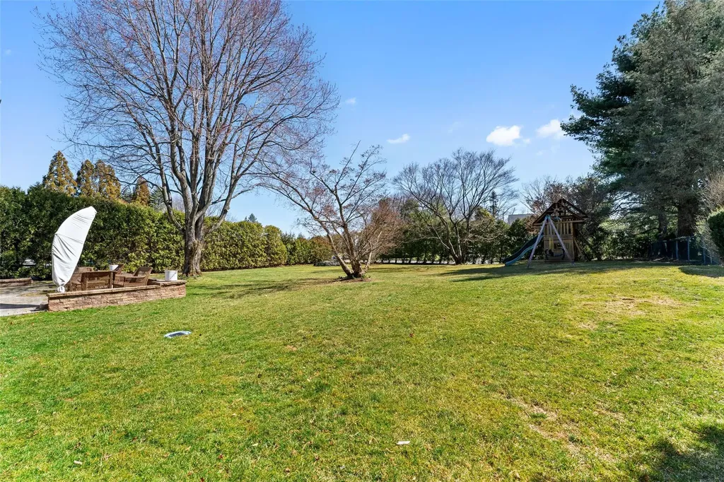 12 Fairway Drive Mamaroneck NY 10543