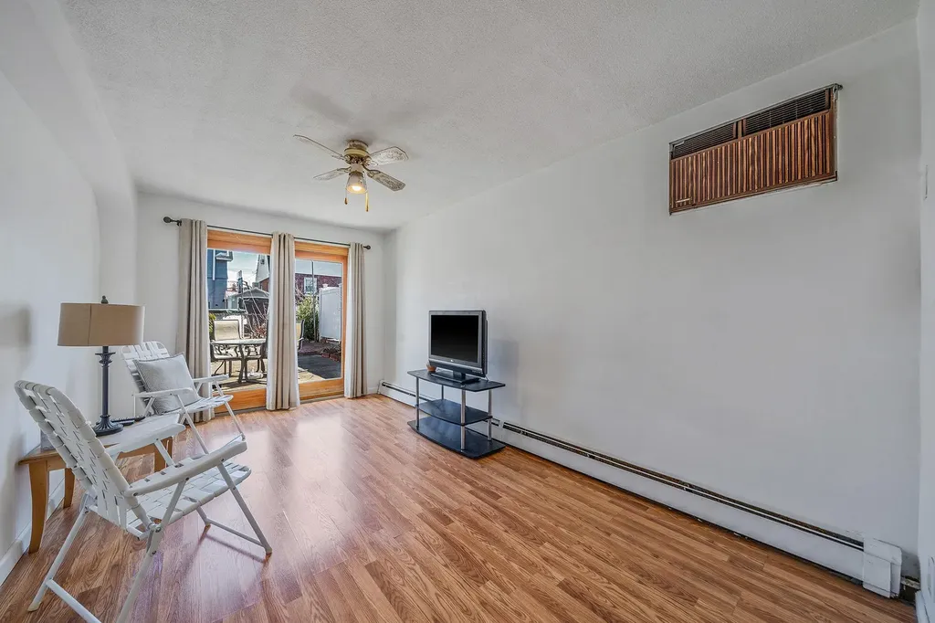 15931 95th Street Howard Beach NY 11414