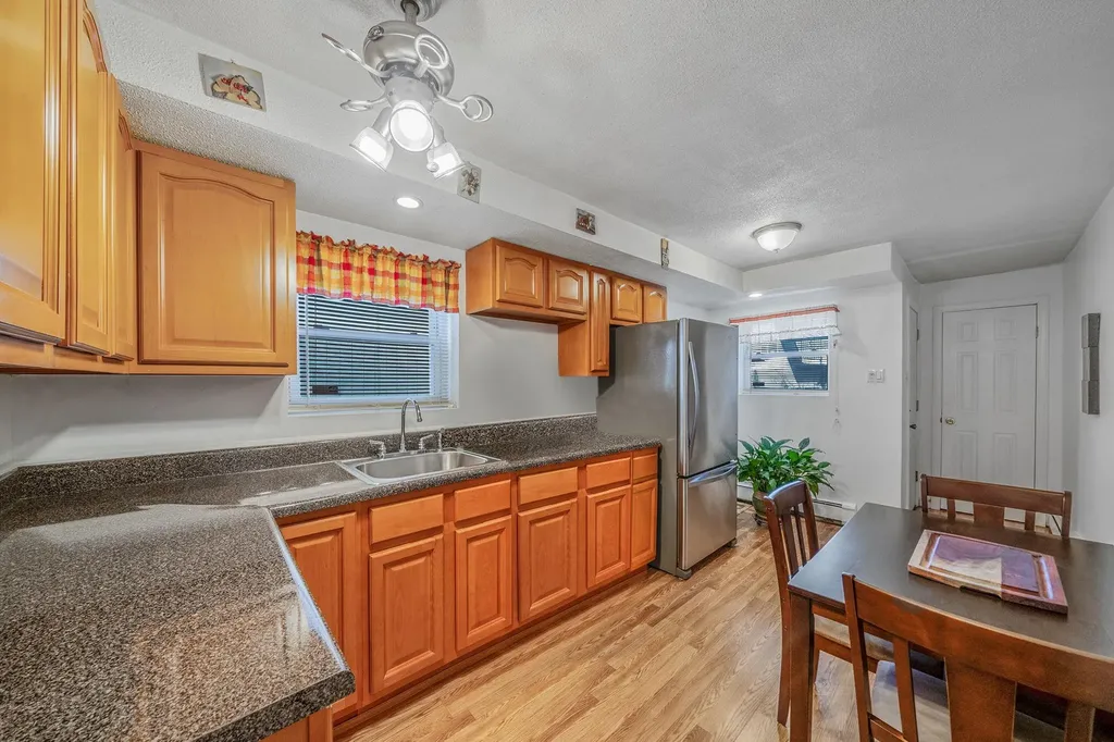 15931 95th Street Howard Beach NY 11414