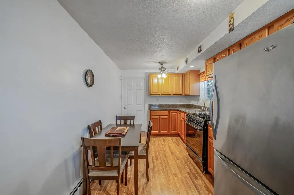 15931 95th Street Howard Beach NY 11414