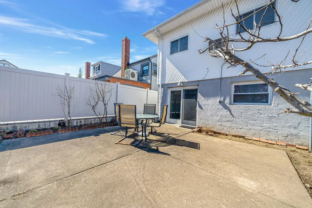 15931 95th Street Howard Beach NY 11414