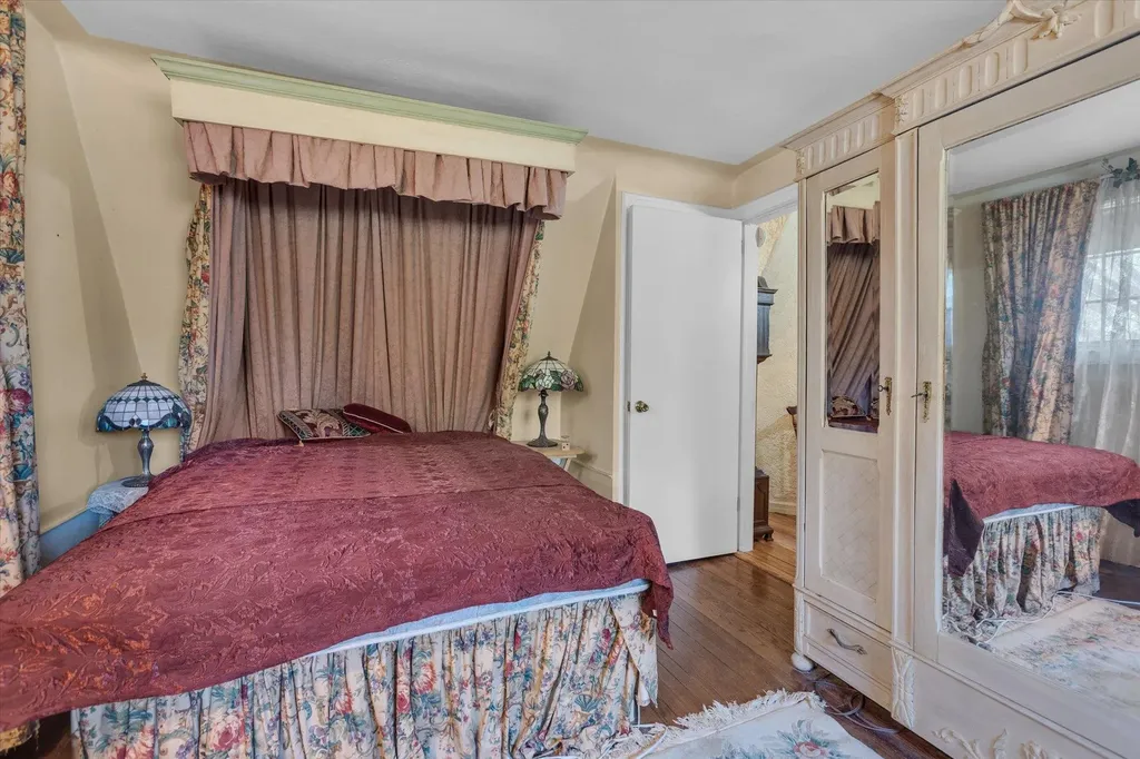 29 Orowoc Drive Islip NY 11751