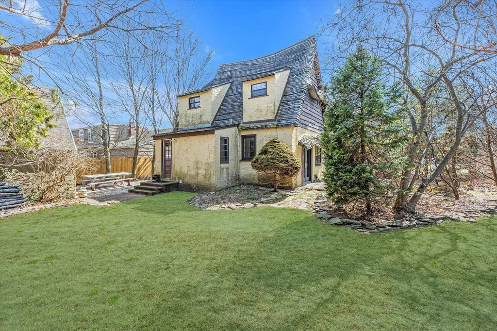 29 Orowoc Drive Islip NY 11751