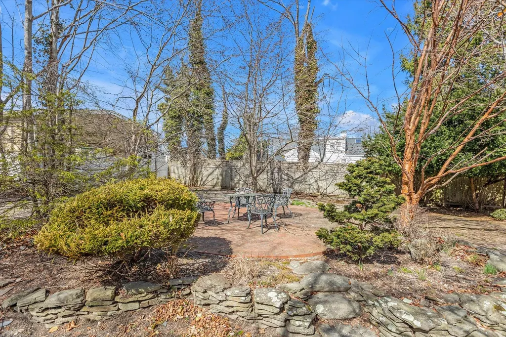29 Orowoc Drive Islip NY 11751