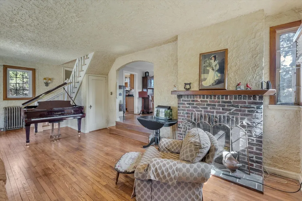 29 Orowoc Drive Islip NY 11751