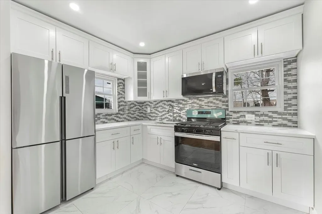 68 Chelsea Place Yonkers NY 10710