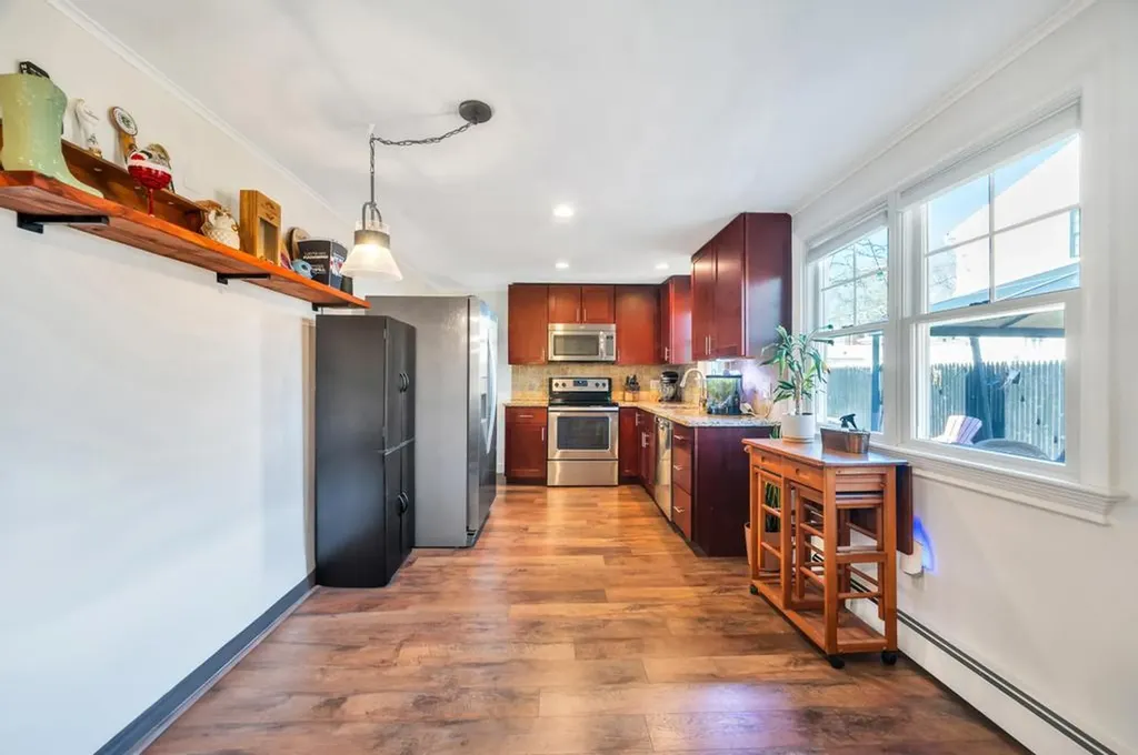 1 Jane Lane Selden NY 11784