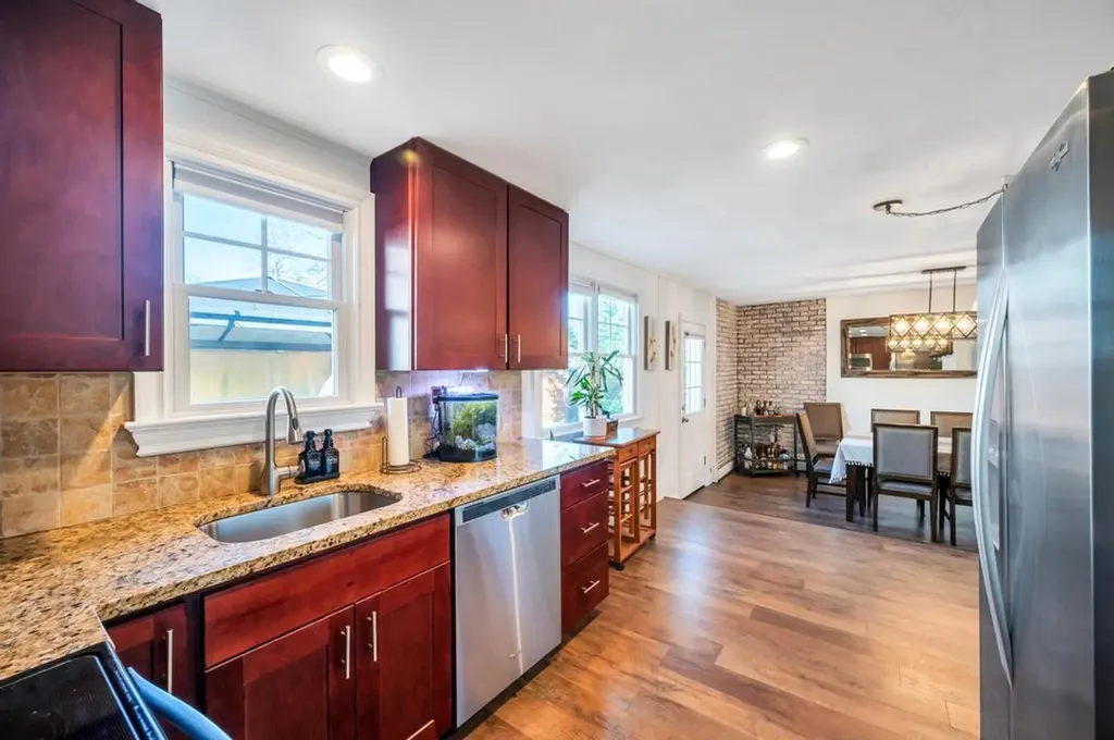 1 Jane Lane Selden NY 11784