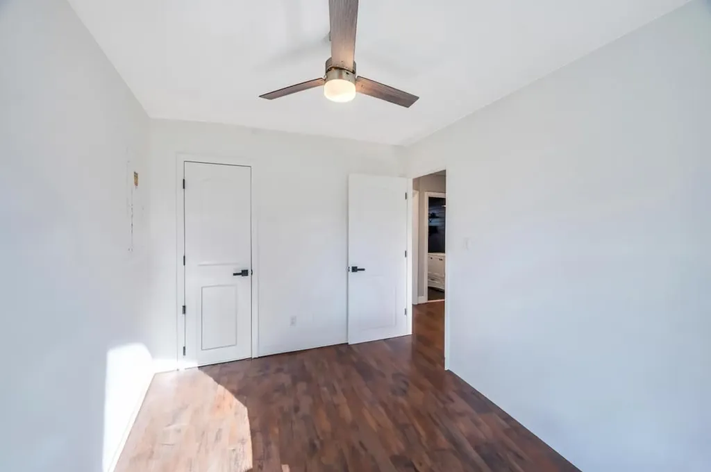 1 Jane Lane Selden NY 11784