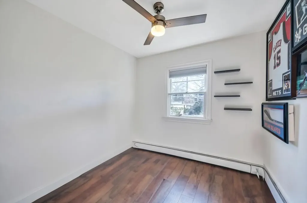 1 Jane Lane Selden NY 11784