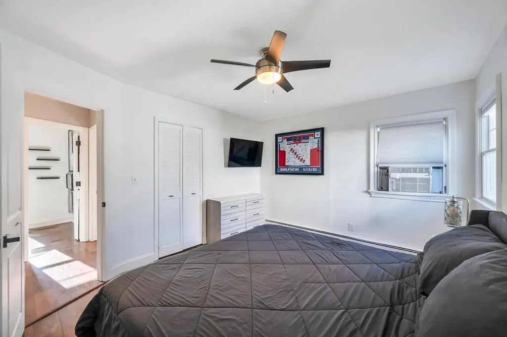1 Jane Lane Selden NY 11784