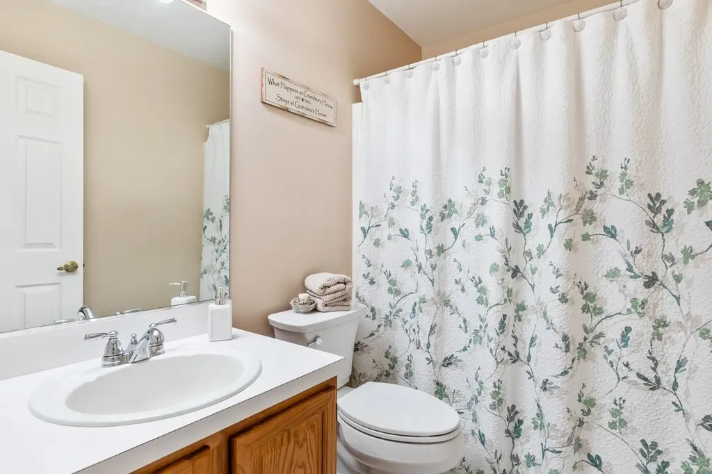 41 Theodore Drive Coram NY 11727