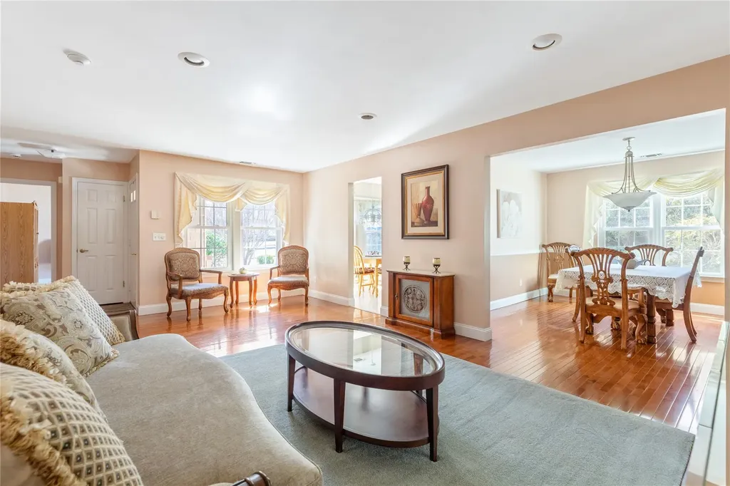 41 Theodore Drive Coram NY 11727