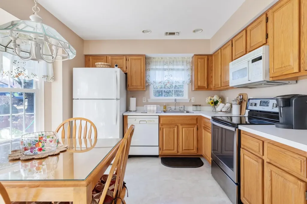 41 Theodore Drive Coram NY 11727