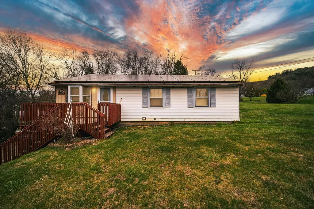 30 Lake Ellis Road Dover NY 12594