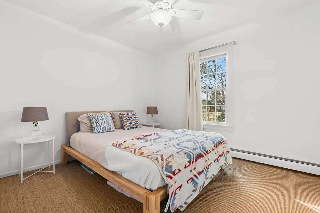 10 Rolling Hill Road Hampton Bays NY 11946