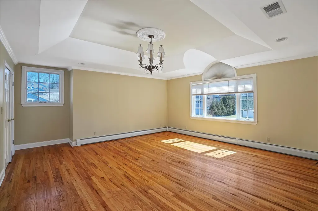 86 Heatherdell Road Ardsley NY 10502