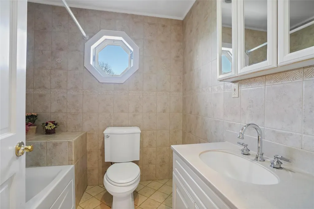 86 Heatherdell Road Ardsley NY 10502